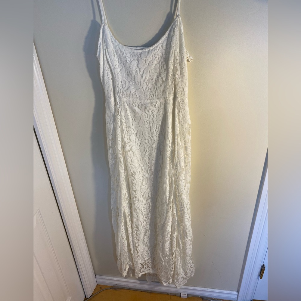 Hollister, white lace dress midi - (size medium ) - Picture 4 of 8